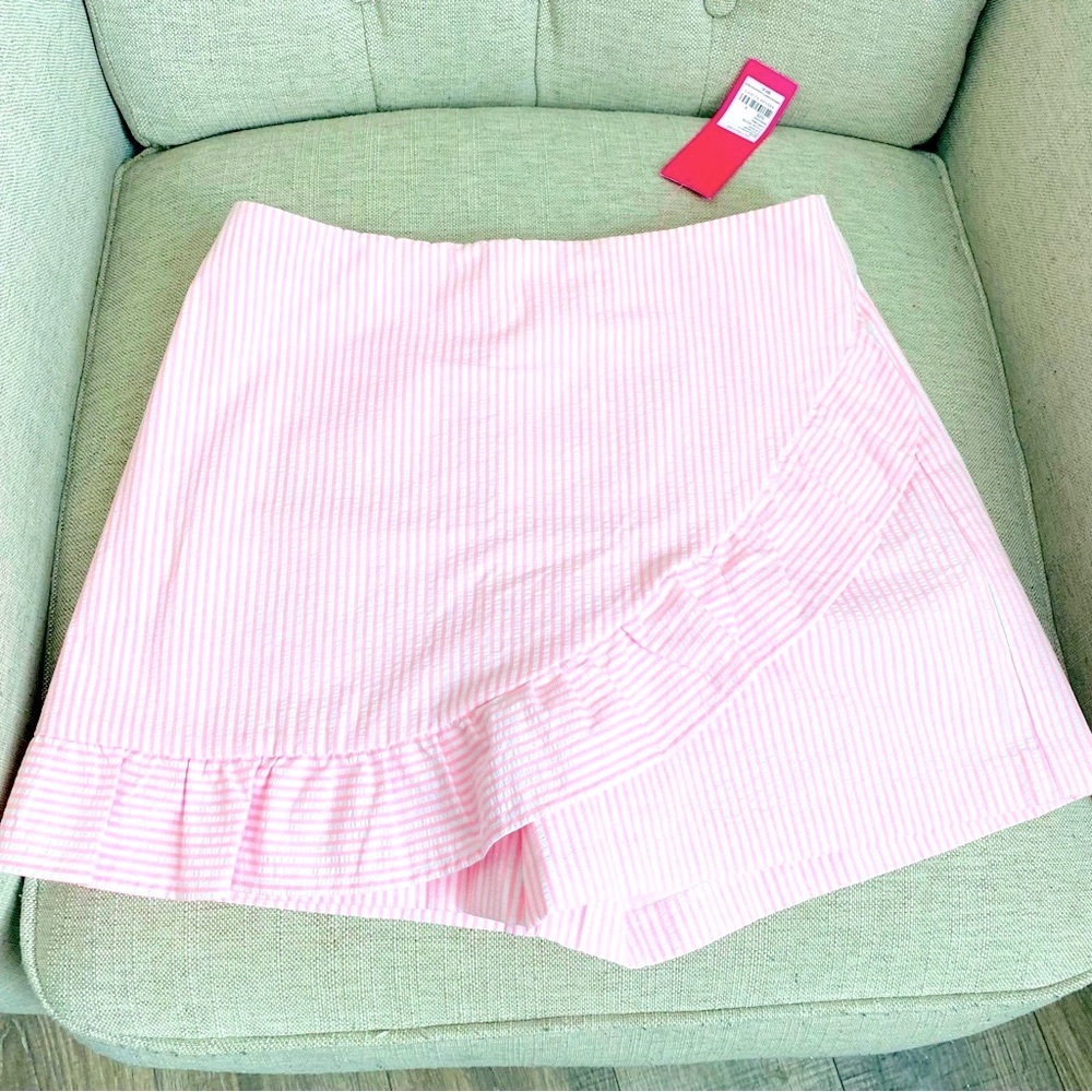 Lilly Pulitzer nwt Faye skort pink pinstriped size 4 white